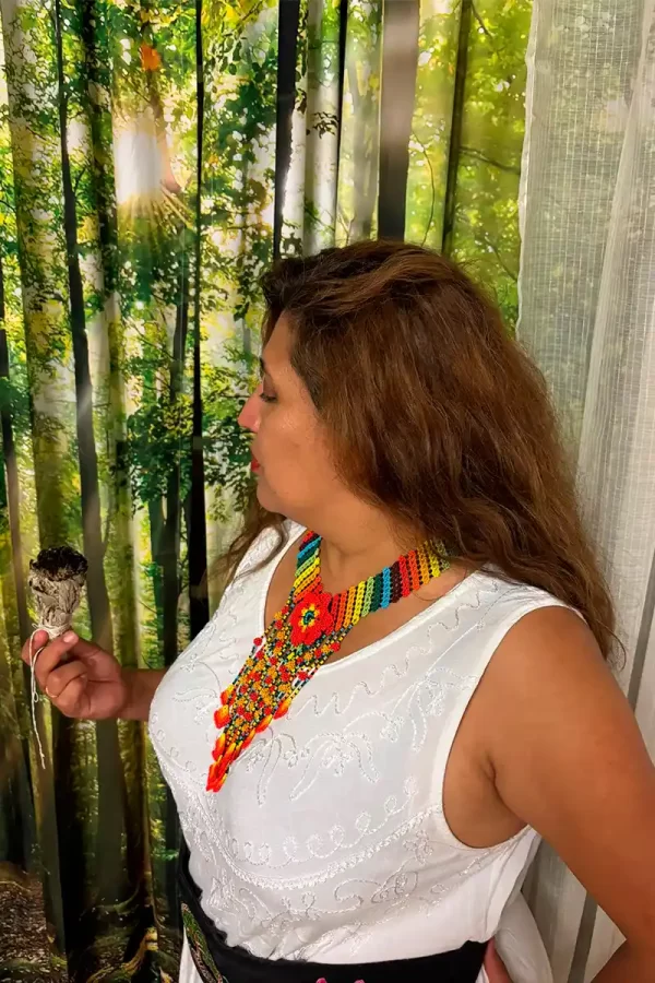 Collar-Iris Collar Iris